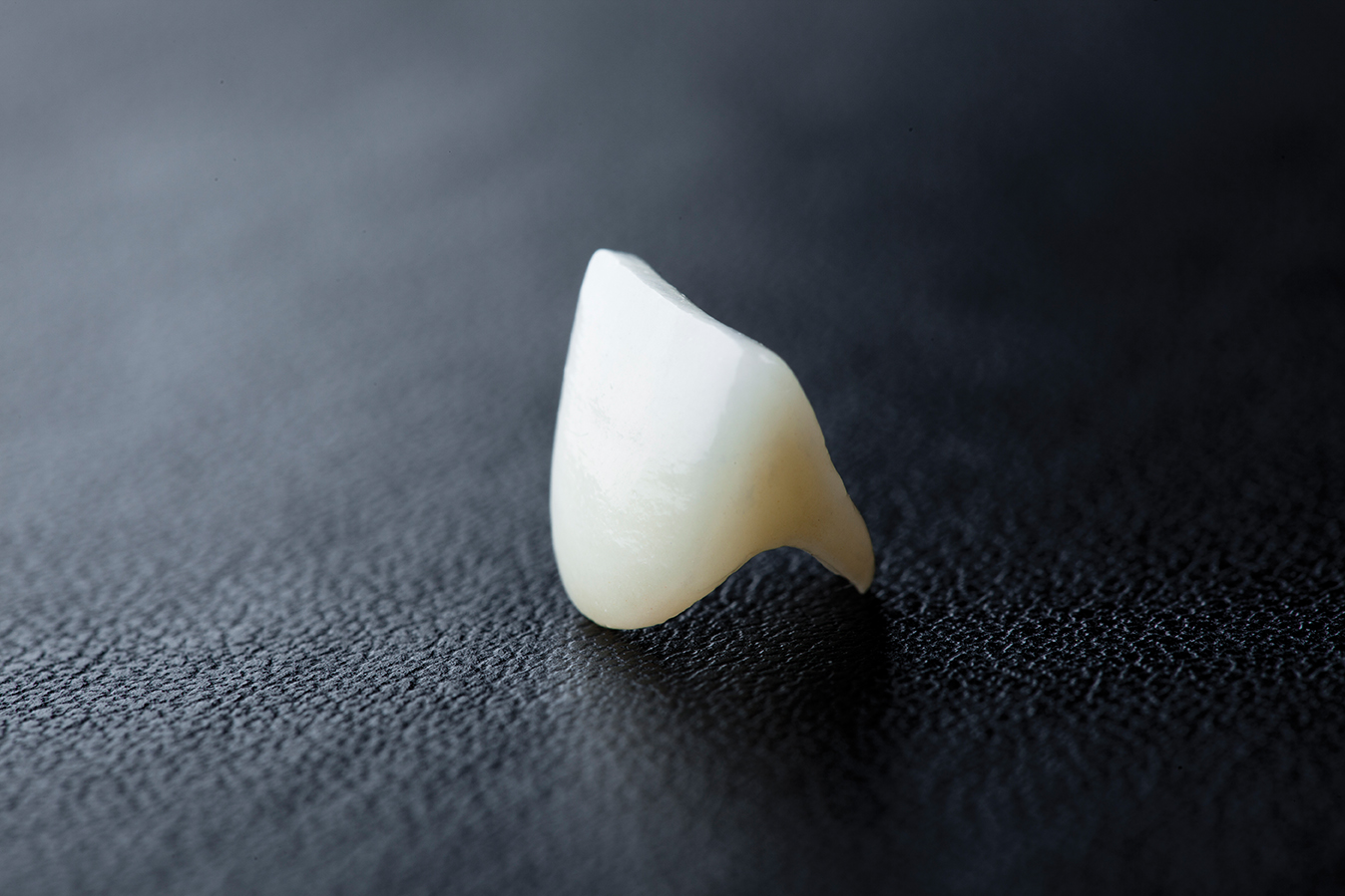 Opalite Ultimate, perfect esthetic zirconia-based solution for anteriors.