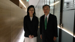 Mrs. Makiko Nakao, President of Foundation Nakao (left), and Mr. Makoto Nakao, former Chairman of GC Corporation (right)