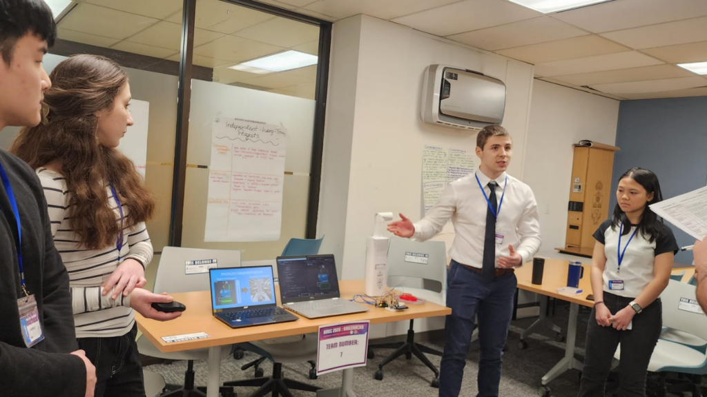 The Periowave team presents its prototype to judges at the University of Toronto’s SmileHacks bioengineering competition. (Photo: Oral Health) 